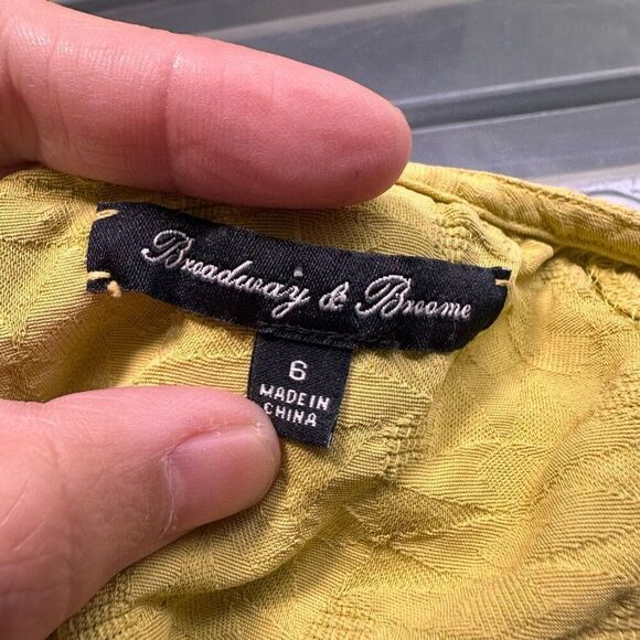 Anthro Broadway & Broome Mustard Silk Crepe Mini Shift Dress Cut Out Back sz 6 - Picture 7 of 11